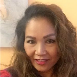 Meet your Posher, Lenore